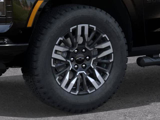 New 2027 Chevrolet Suburban Z71 w/ Comfort Package AWD/4WD image 9