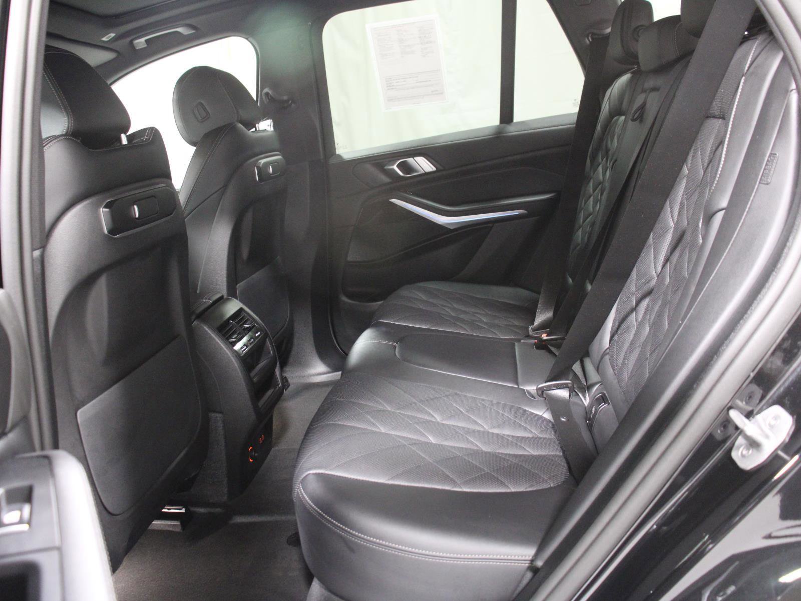 Certified 2025 BMW X5 xDrive50e w/ Parking Assistance Package image 15