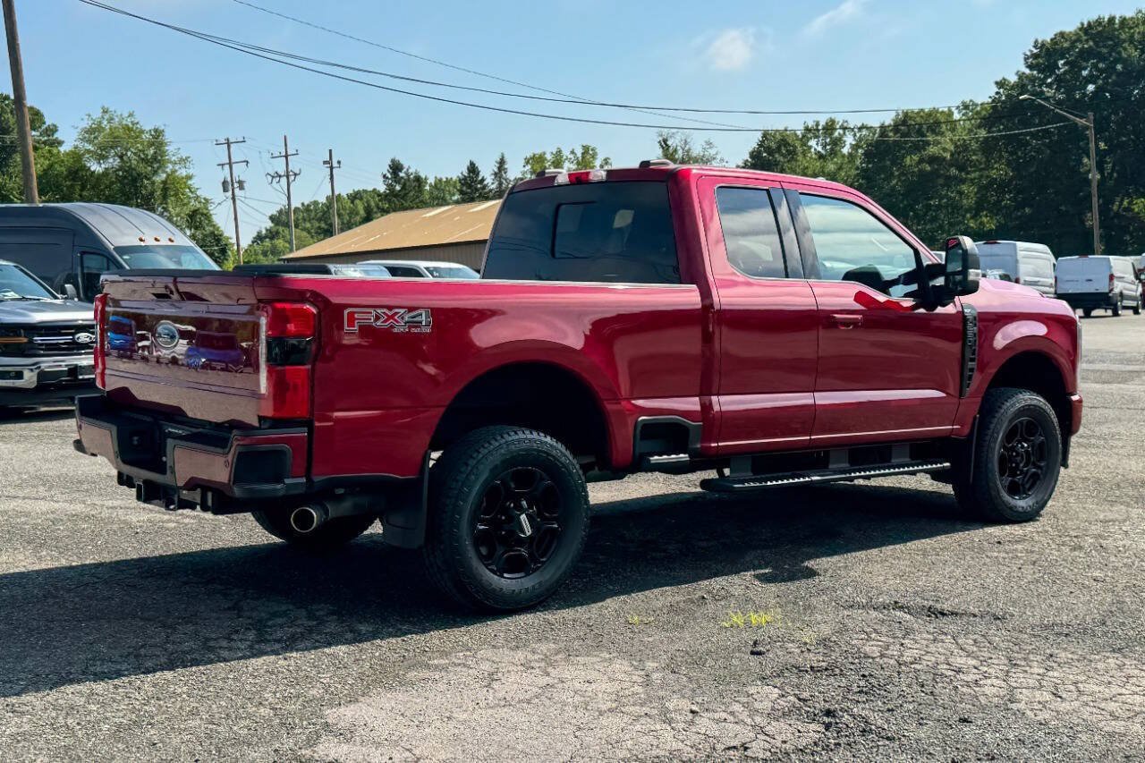 Used 2023 Ford F250 XLT w/ XLT Premium Package AWD/4WD image 3