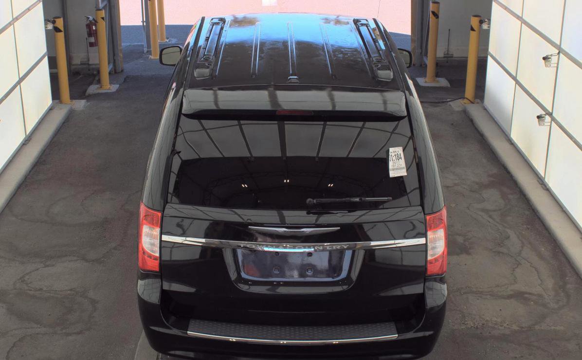 Used 2012 Chrysler Town & Country Touring w/ Entertainment Group #1 image 5