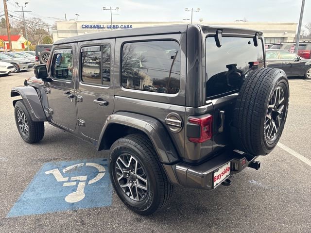 Used 2021 Jeep Wrangler Unlimited Sahara image 29