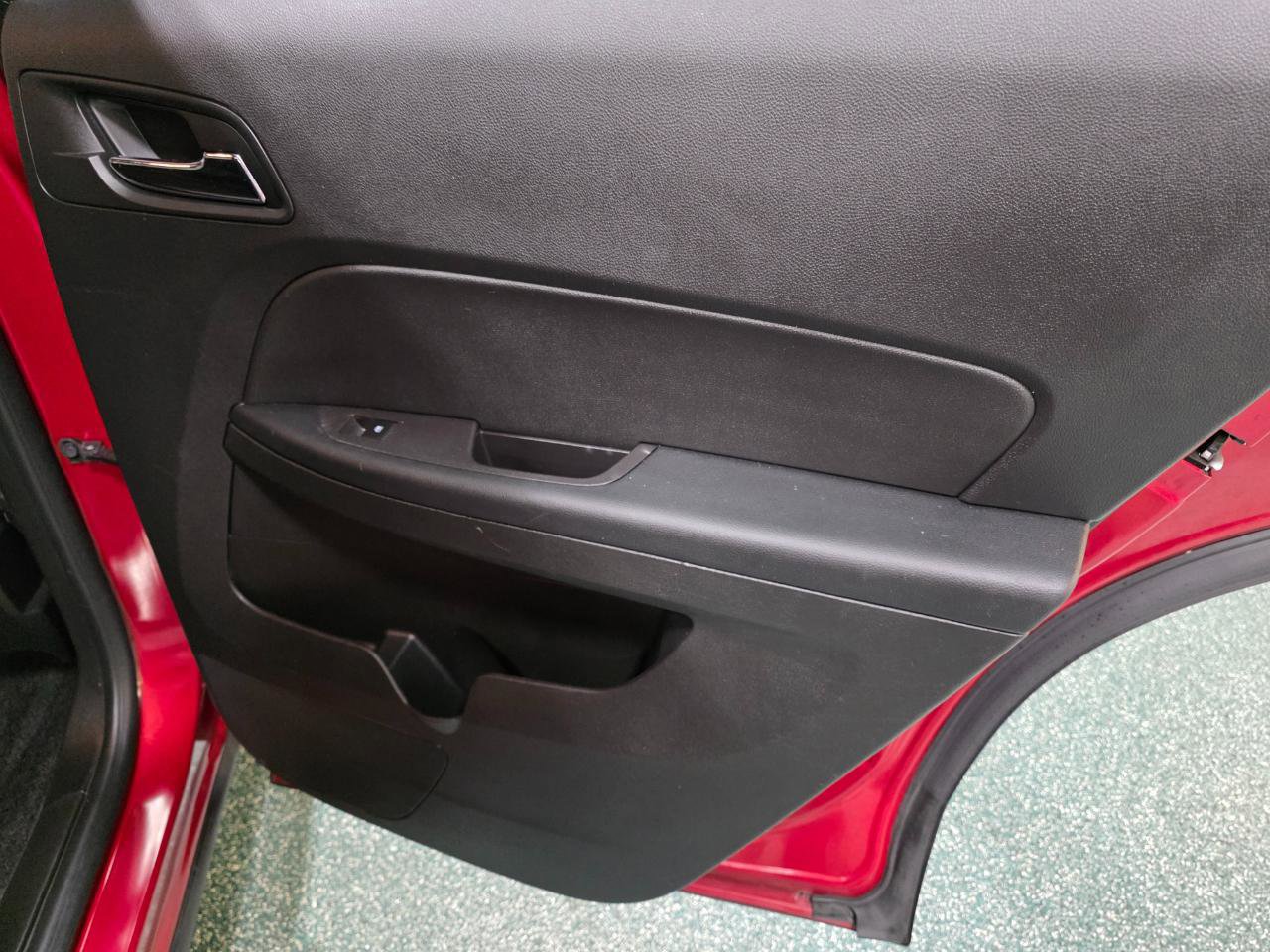 Used 2015 Chevrolet Equinox LT image 22