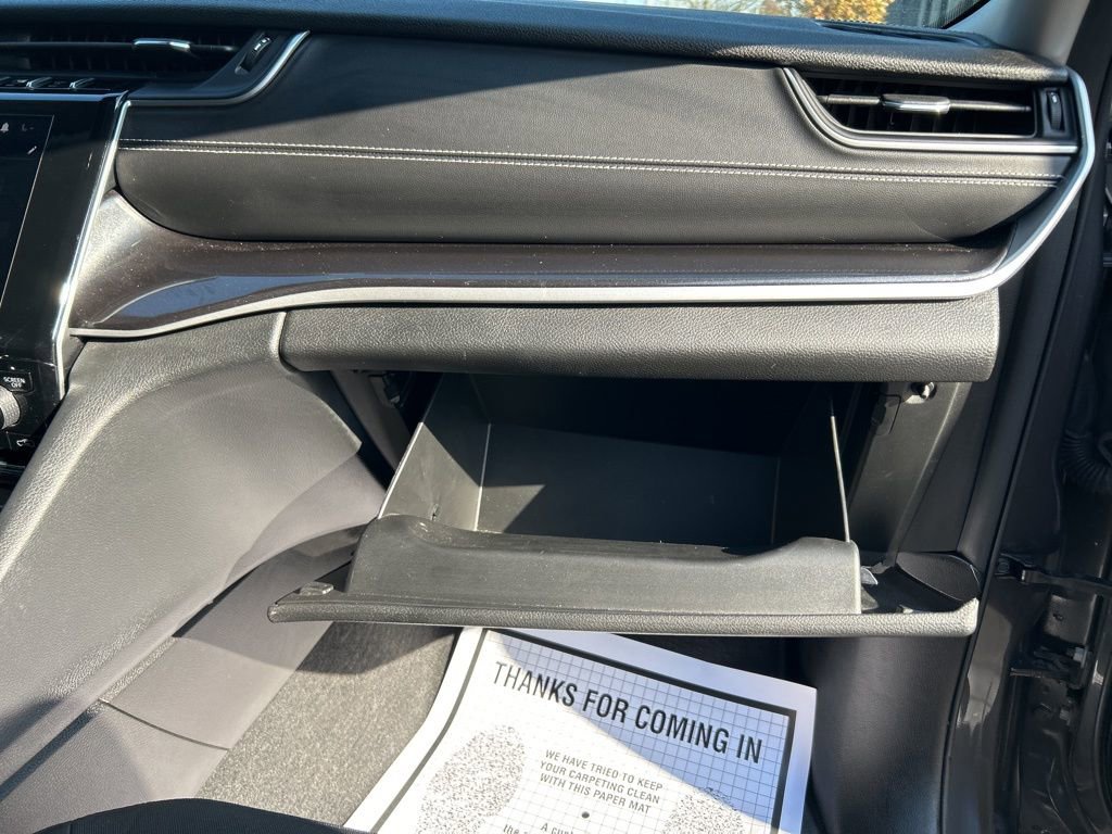 Used 2022 Jeep Grand Cherokee L Laredo w/ Luxury Tech Group I image 52