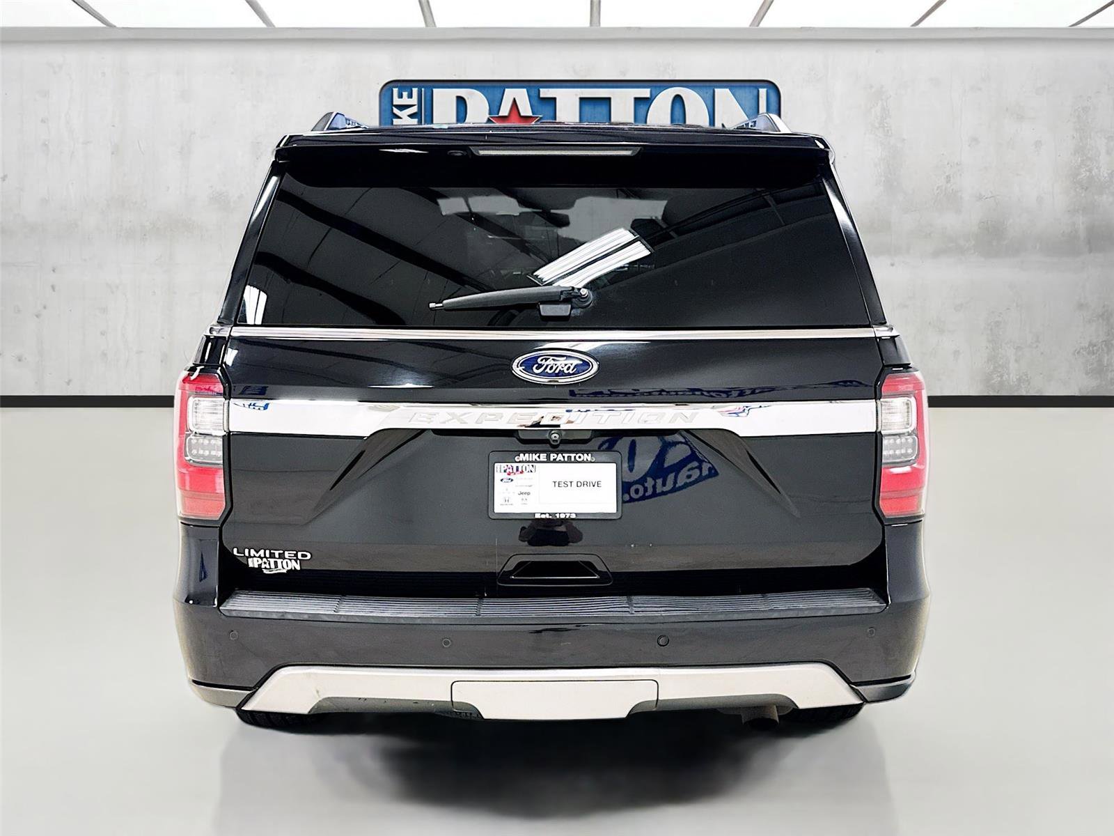 Used 2019 Ford Expedition Limited w/ Equipment Group 302A RWD image 6