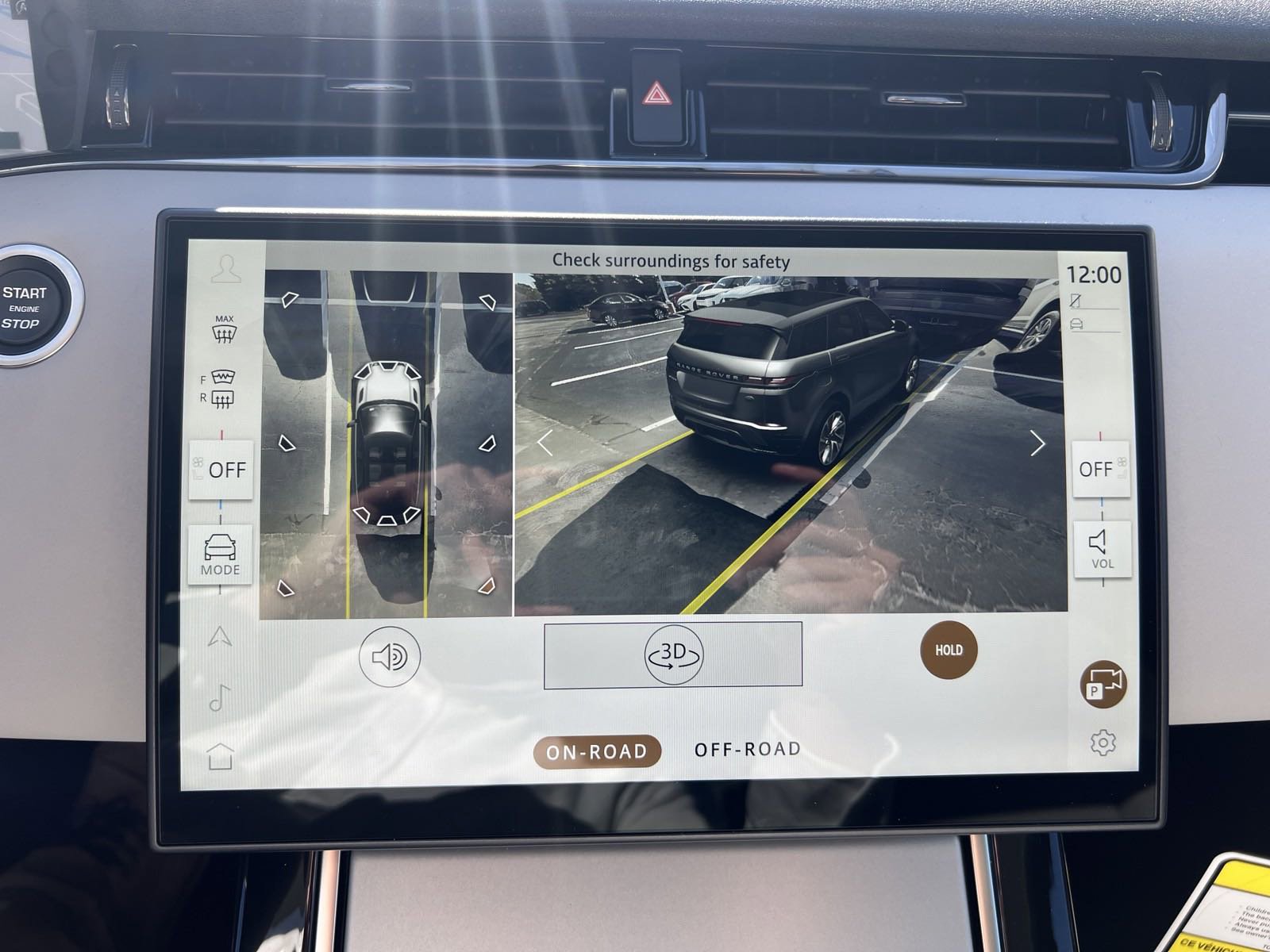 New 2025 Land Rover Range Rover Evoque Dynamic SE image 18