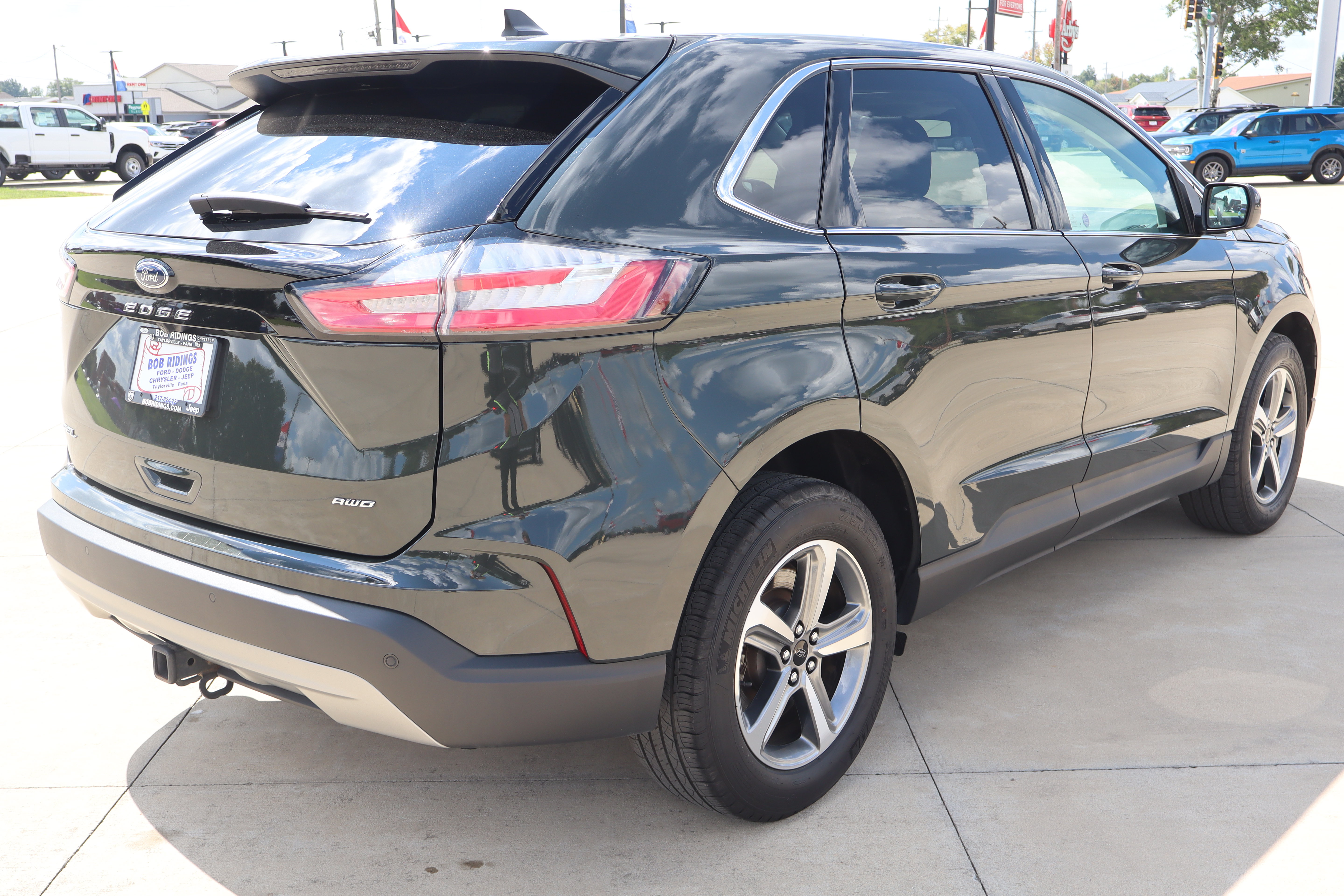 Used 2024 Ford Edge SEL w/ Convenience Package AWD/4WD image 5