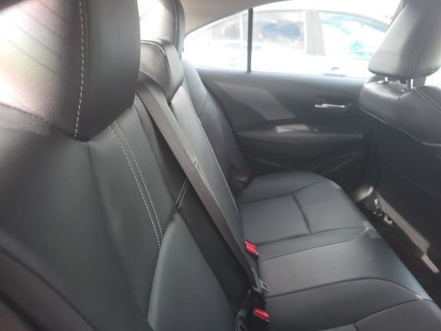 Used 2025 Toyota Corolla XLE image 7