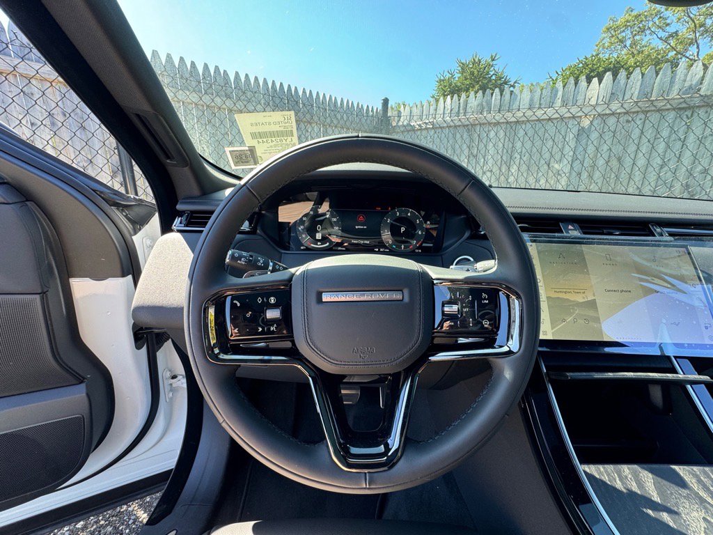 New 2026 Land Rover Range Rover Velar Dynamic SE image 10