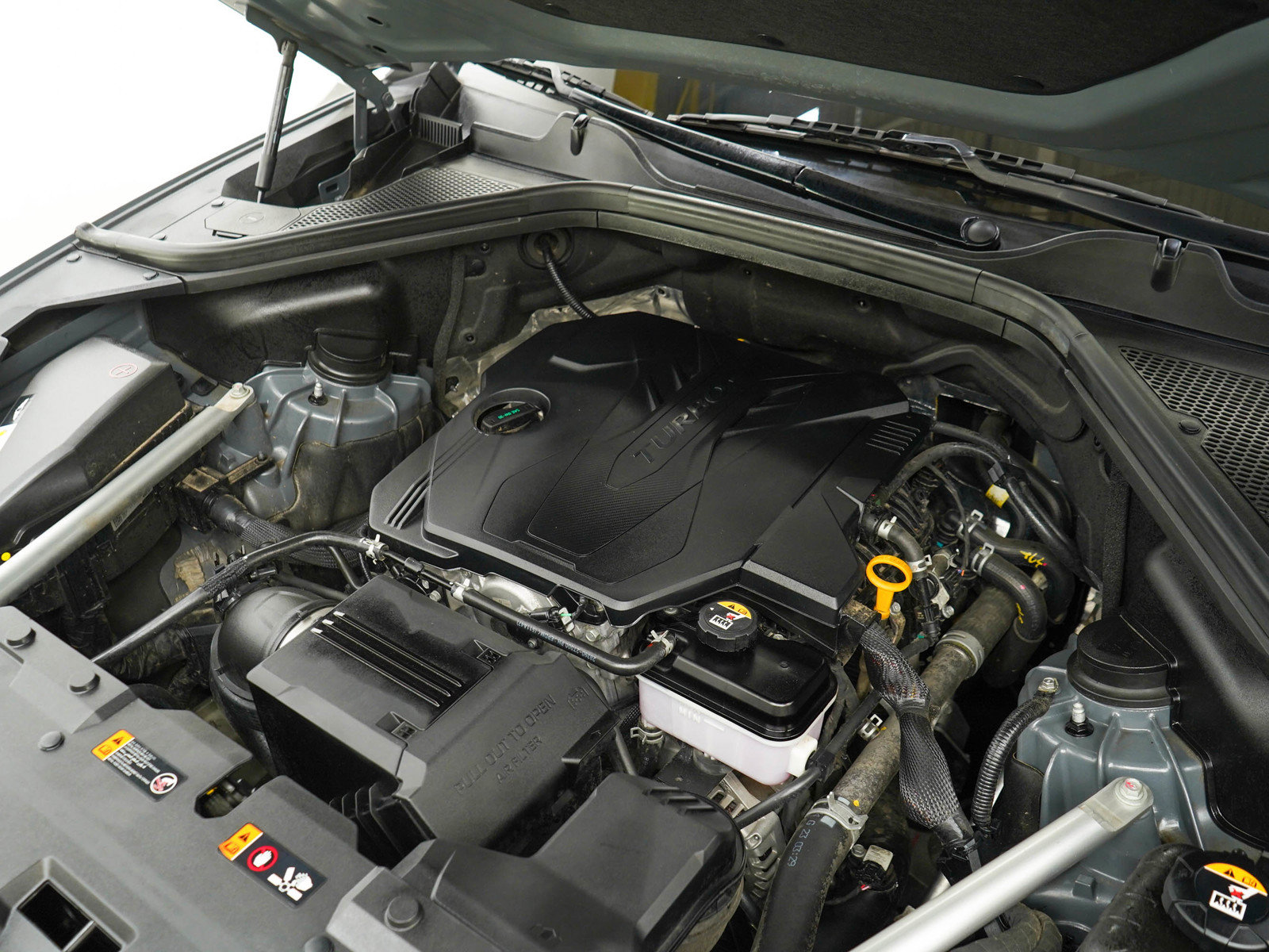 Used 2025 Genesis GV80 2.5T Standard AWD/4WD image 31