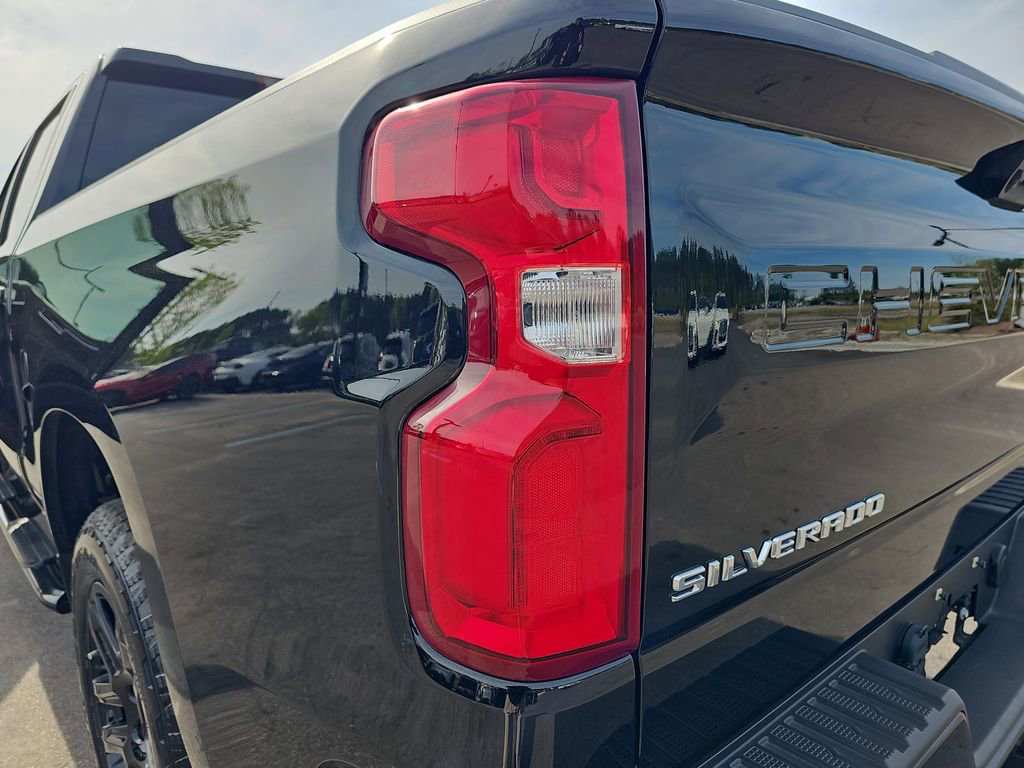 Used 2024 Chevrolet Silverado 1500 RST w/ Z71 Off-Road Package AWD/4WD image 36