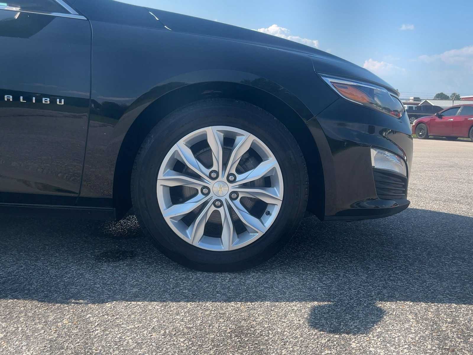 Used 2020 Chevrolet Malibu LT FWD image 40