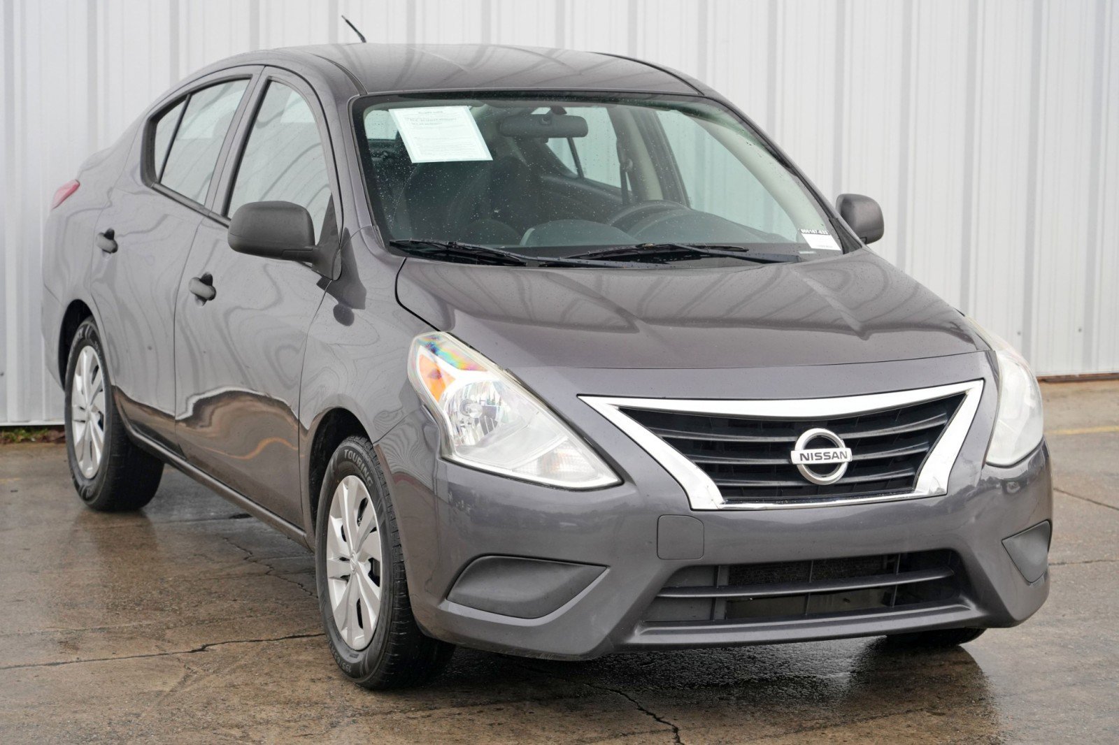 Used 2015 Nissan Versa S image 39