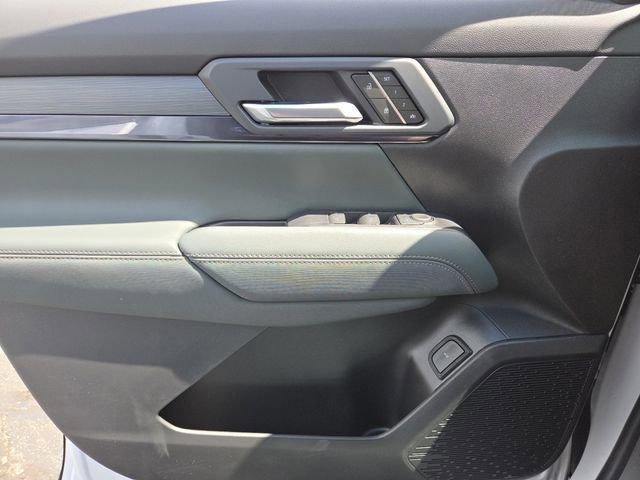 New 2026 GMC Terrain AT4 w/ Convenience Package III AWD/4WD image 34