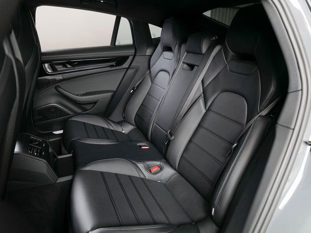New 2025 Porsche Panamera 4 image 13