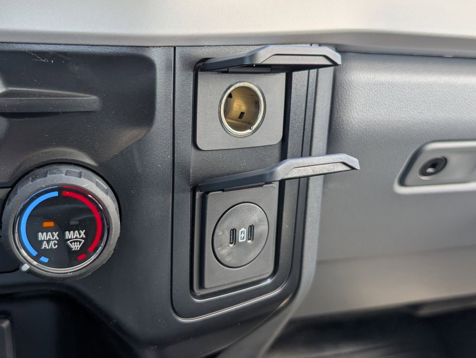 New 2025 Ford F350 XL image 19