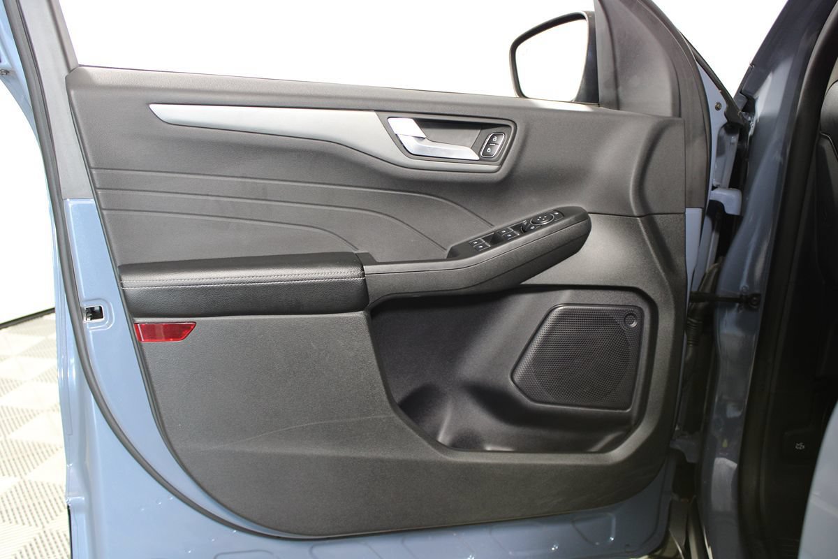 Used 2024 Ford Escape SE FWD image 28