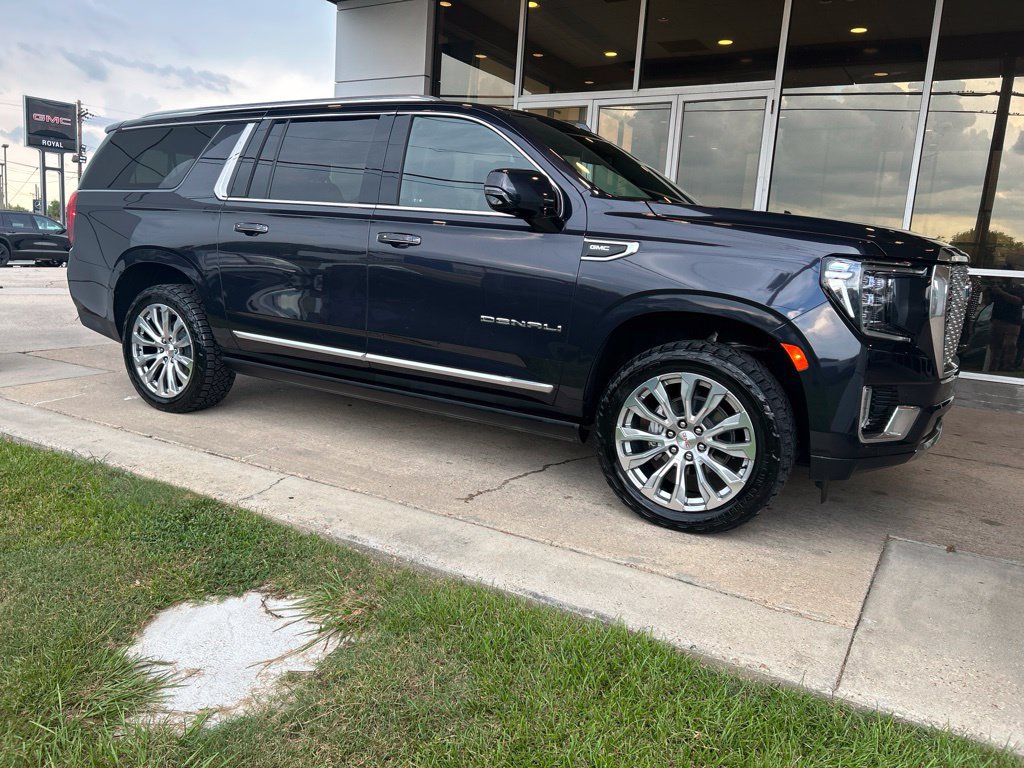 Certified 2024 GMC Yukon XL Denali w/ Max Trailering Package AWD/4WD image 2