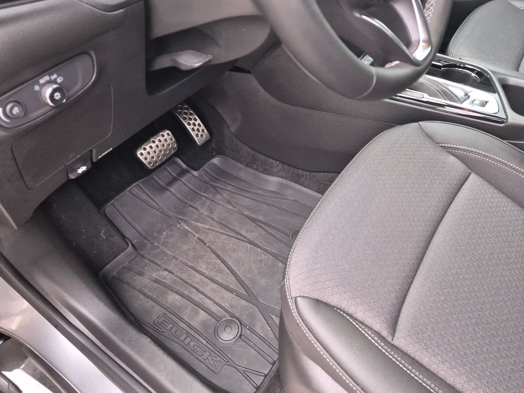 Certified 2026 Buick Encore GX Preferred w/ Advanced Technology Package FWD image 24