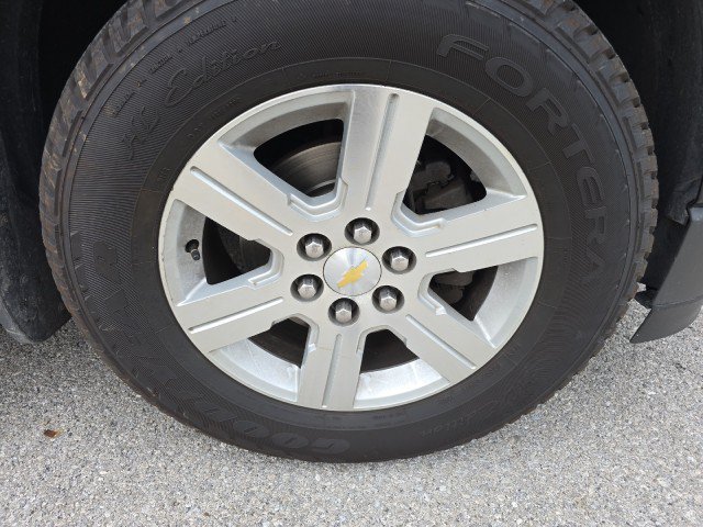 Used 2011 Chevrolet Traverse LT w/ LPO, 'HIT The Road' Package FWD image 14