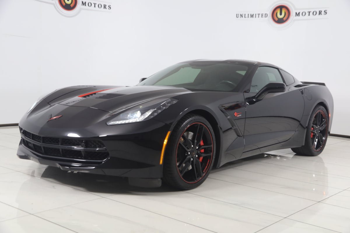 Used 2017 Chevrolet Corvette Stingray Coupe w/ Z51 3LT RWD image 5