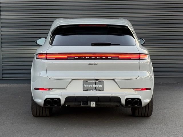 New 2025 Porsche Cayenne Turbo image 6