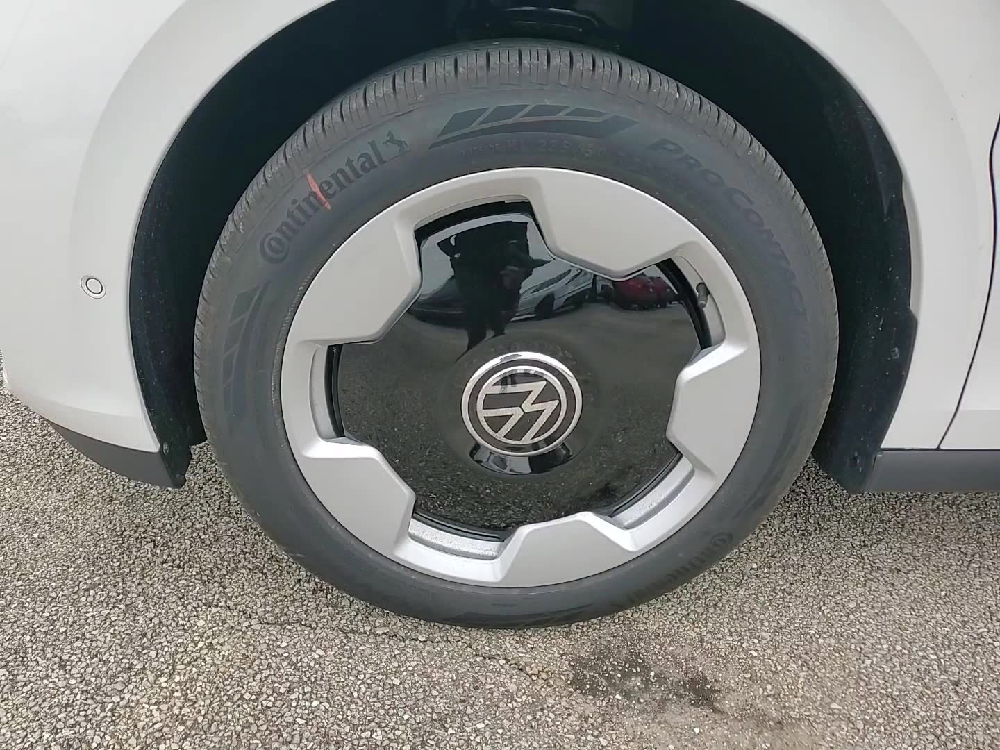 New 2025 Volkswagen ID. Buzz Pro S image 8