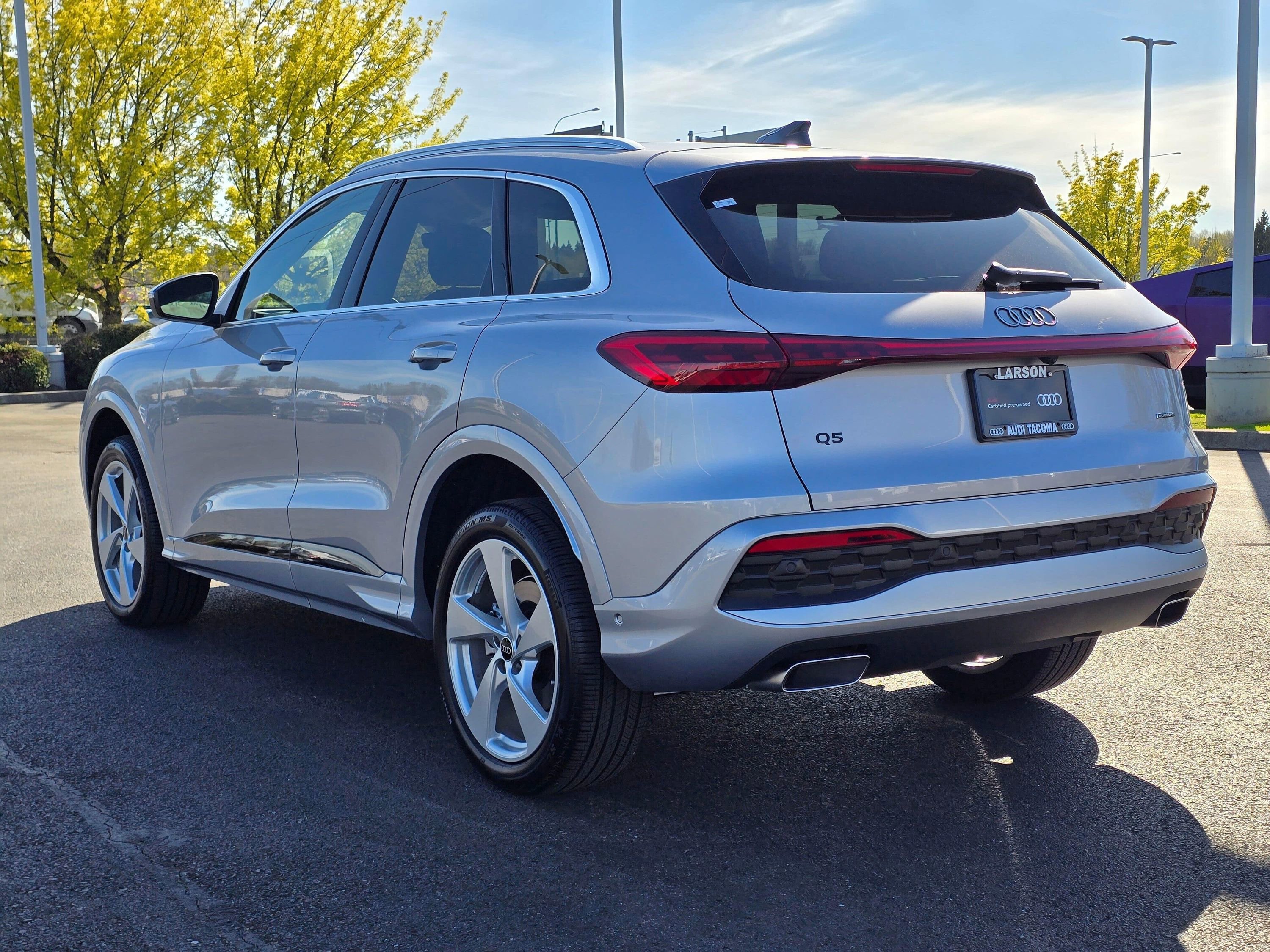 Certified 2025 Audi Q5 Premium w/ Premium Plus AWD/4WD image 3