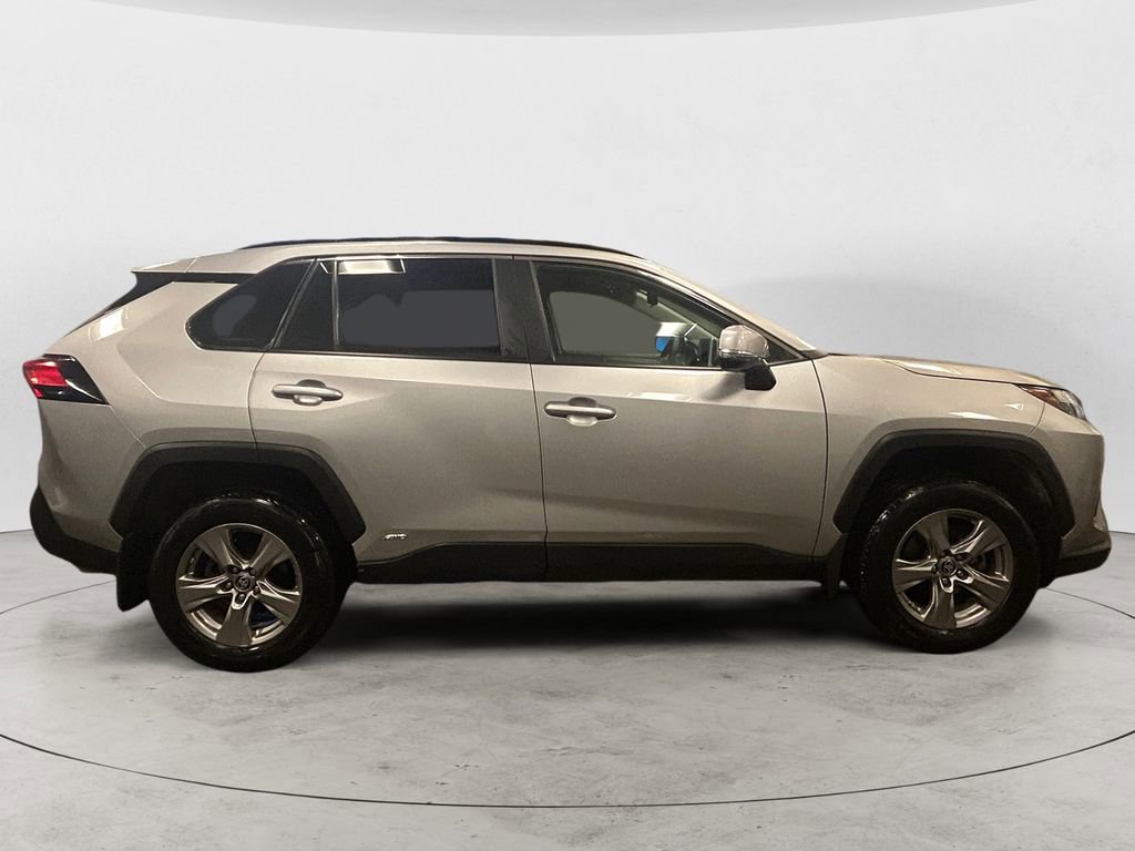 Used 2024 Toyota RAV4 LE image 6