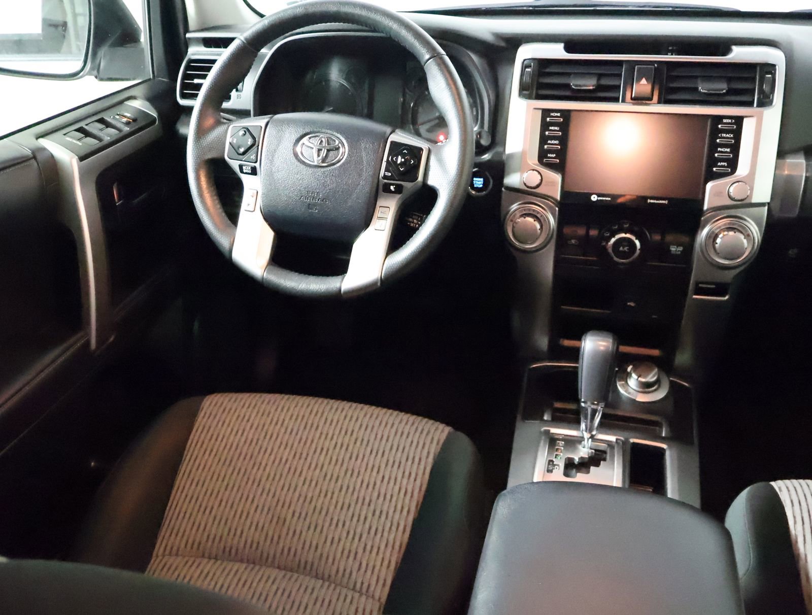 Used 2024 Toyota 4Runner SR5 image 24