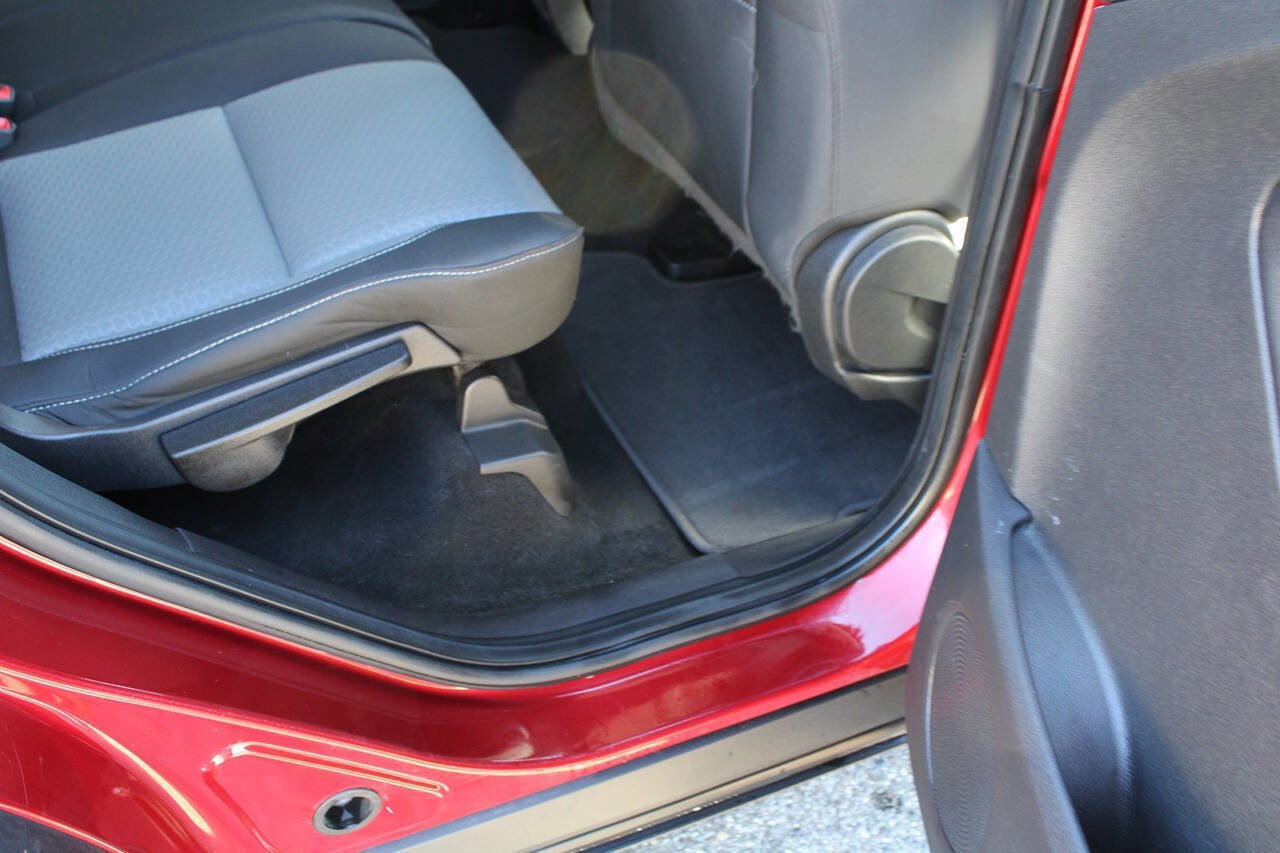 Used 2017 Ford Escape SE image 65