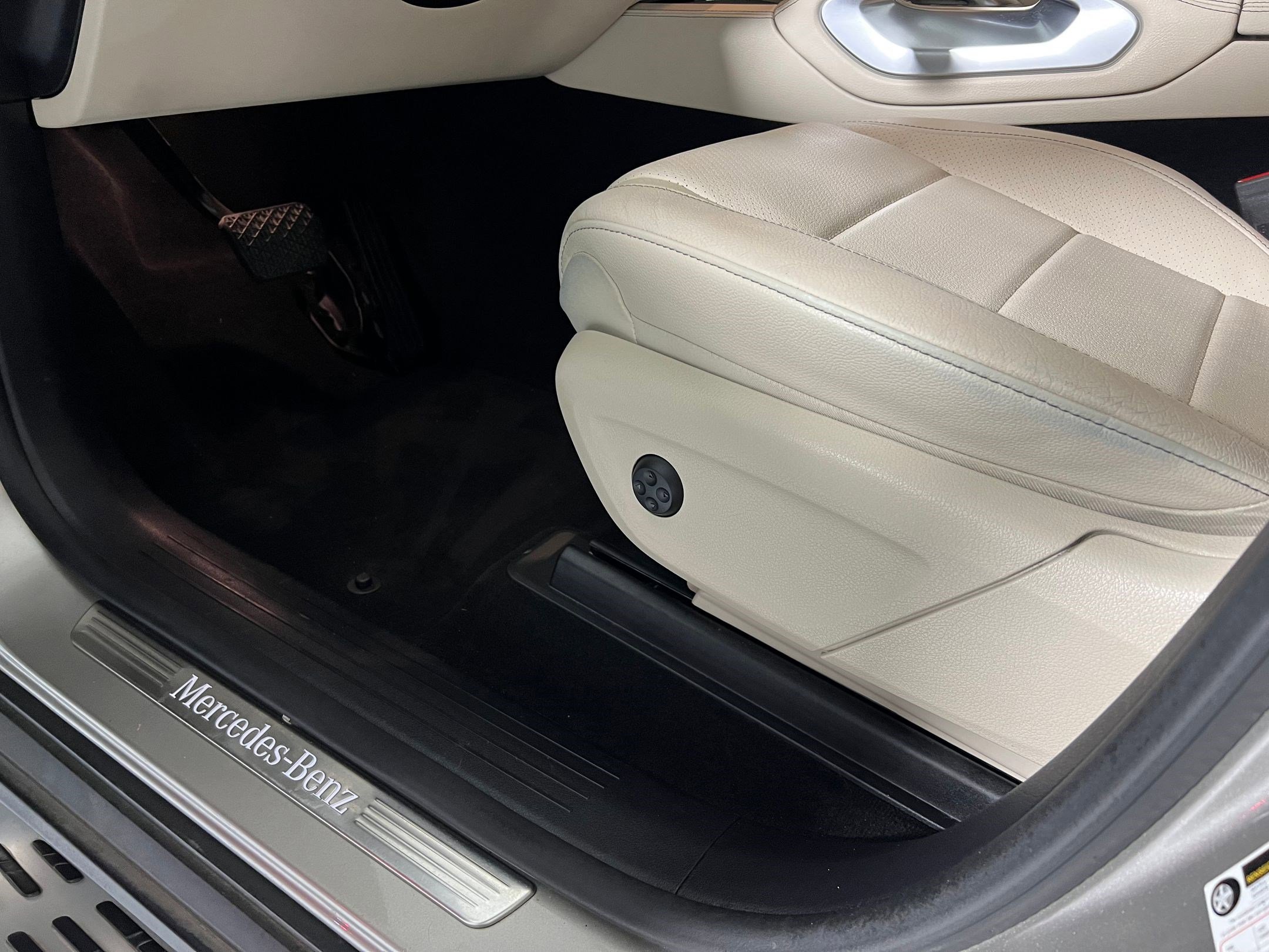 Used 2022 Mercedes-Benz GLE 350 image 13