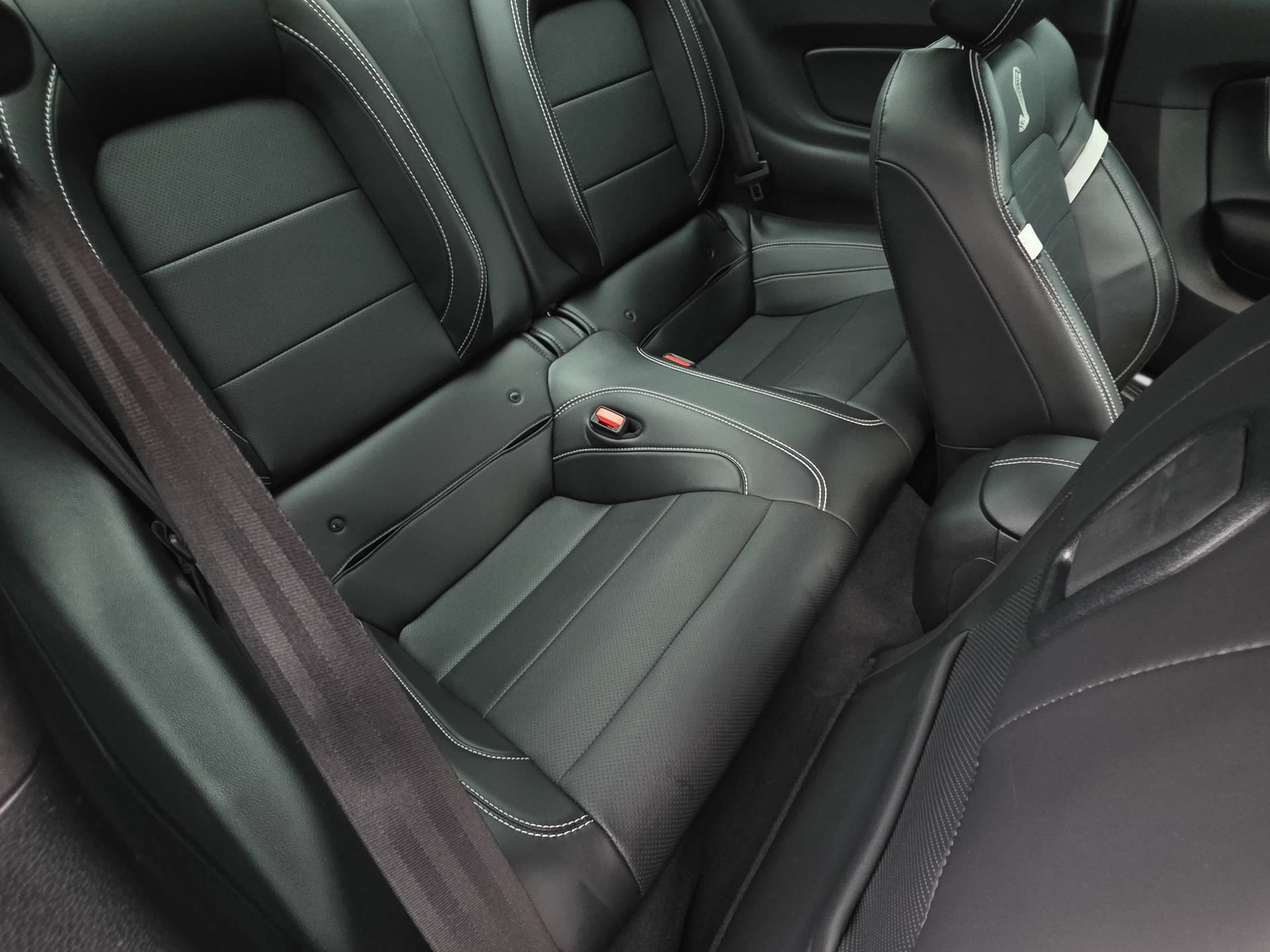 Used 2022 Ford Mustang Shelby GT500 w/ Technology Package RWD image 11