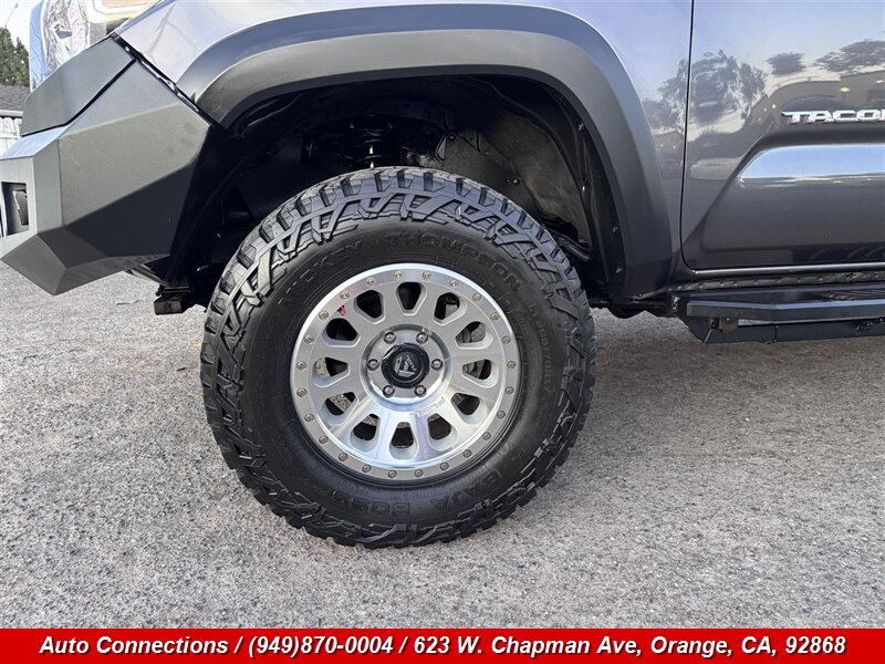 Used 2017 Toyota Tacoma TRD Off-Road w/ Tow Package (A/T) AWD/4WD image 35