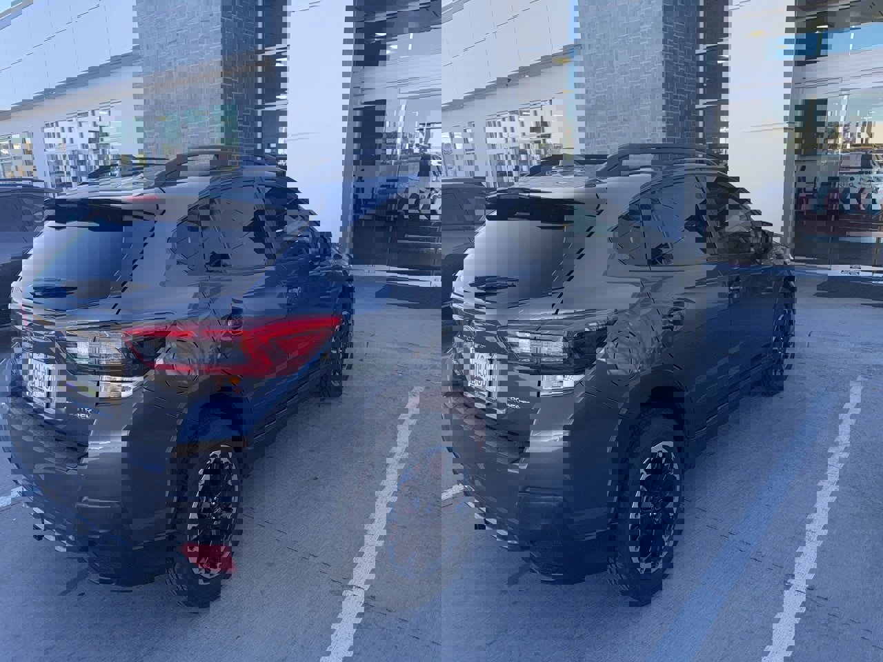 Used 2023 Subaru Crosstrek 2.0i Premium image 4