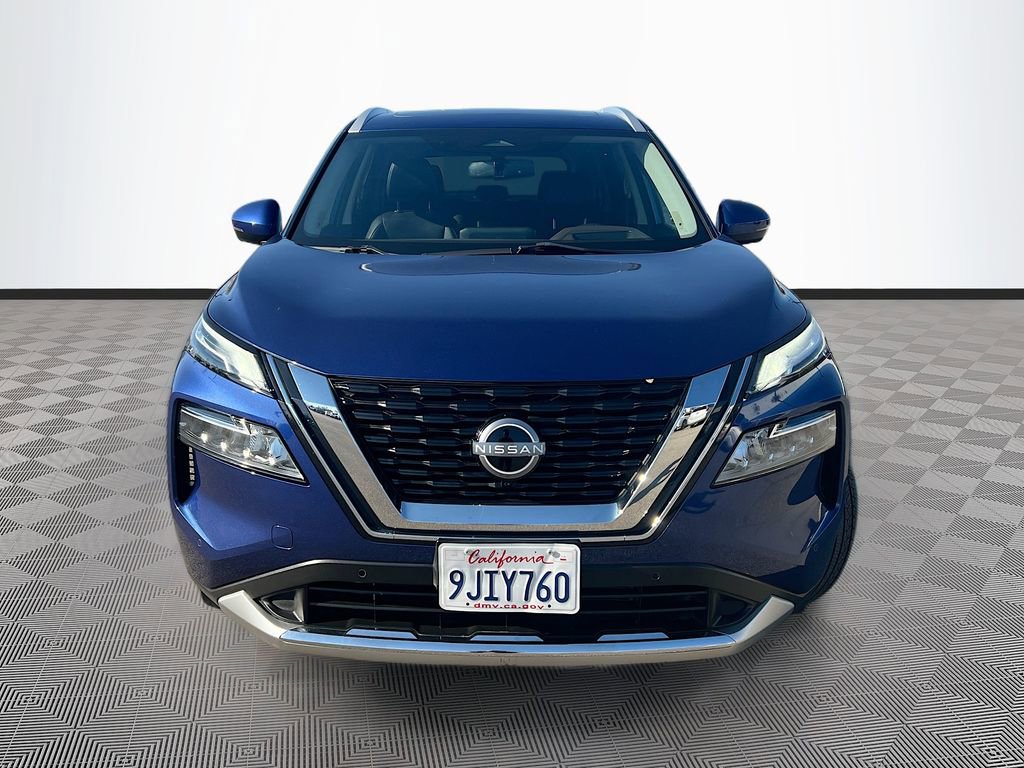 Used 2023 Nissan Rogue Platinum w/ Platinum Premium Package image 2