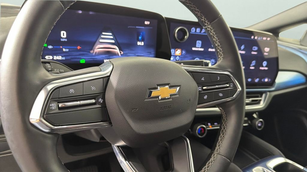 Used 2025 Chevrolet Equinox EV LT w/ Convenience Package FWD image 25