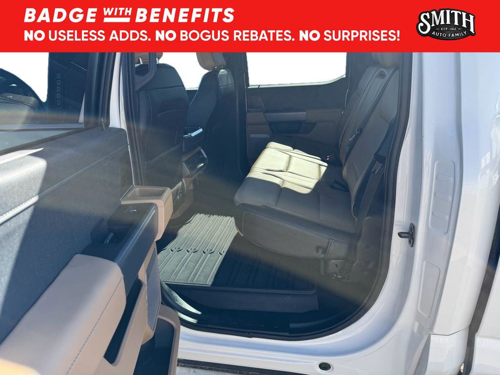 Used 2023 Ford F150 Lariat w/ Trailer Tow Package image 9