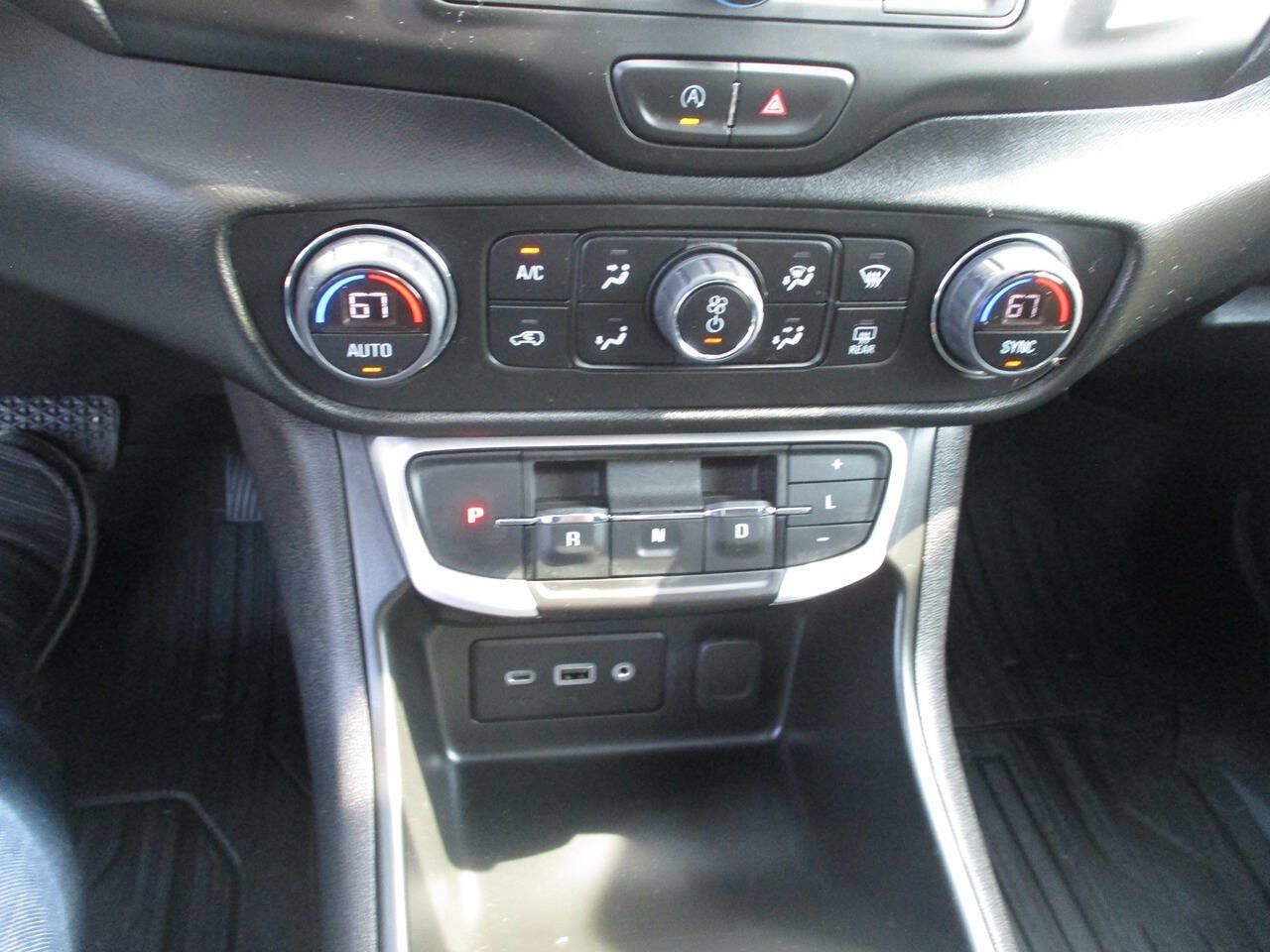 Used 2023 GMC Terrain SLE w/ Driver Convenience Package AWD/4WD image 20