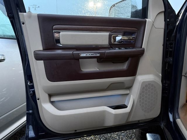 Used 2016 RAM 2500 Laramie w/ Convenience Group image 17