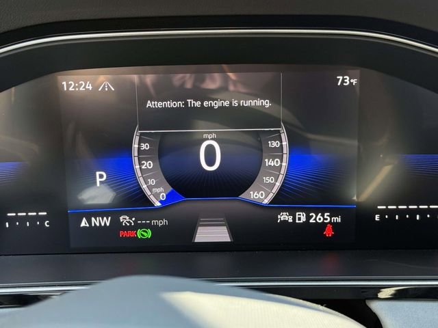 Used 2025 Volkswagen Jetta SE w/ Sunroof Package image 23