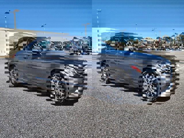 Used 2019 Mercedes-Benz C 300 Sedan image 3
