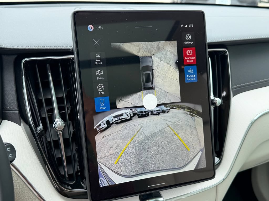 New 2026 Volvo XC60 T8 Ultra w/ Protection Package Premier AWD/4WD image 22