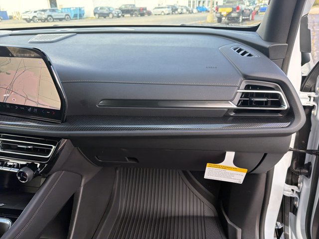 New 2026 Chevrolet Traverse High Country w/ LPO, Floor Liner Package image 35