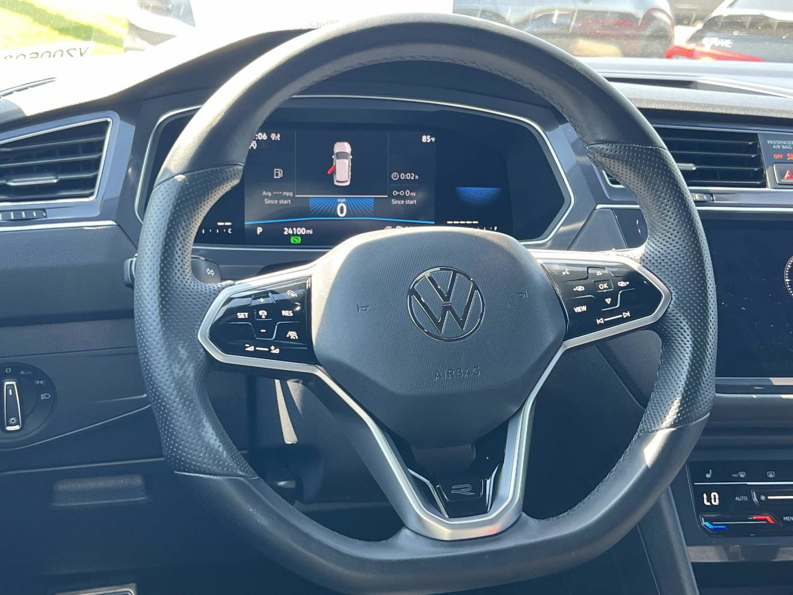 Certified 2022 Volkswagen Tiguan SE R-Line image 6