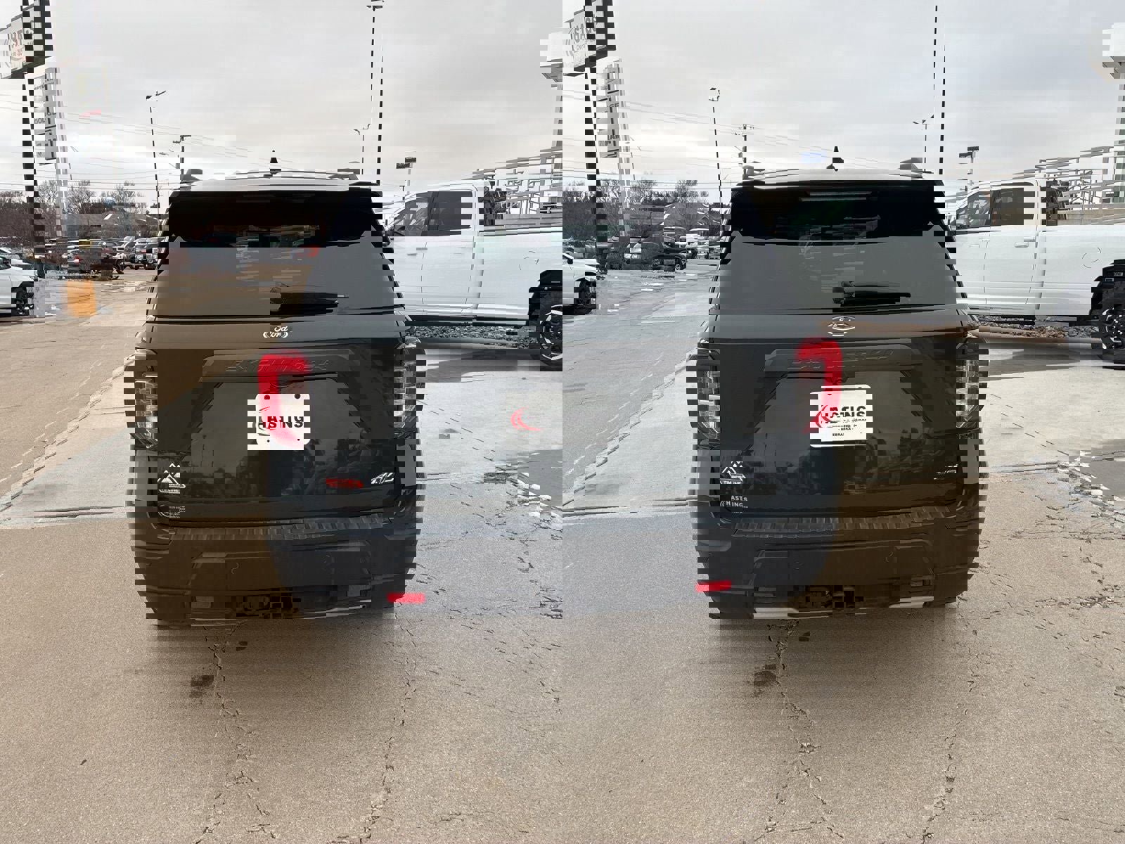 Used 2023 Ford Explorer Timberline image 4