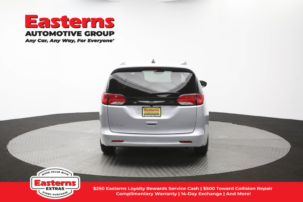 Used 2023 Chrysler Voyager LX FWD image 39