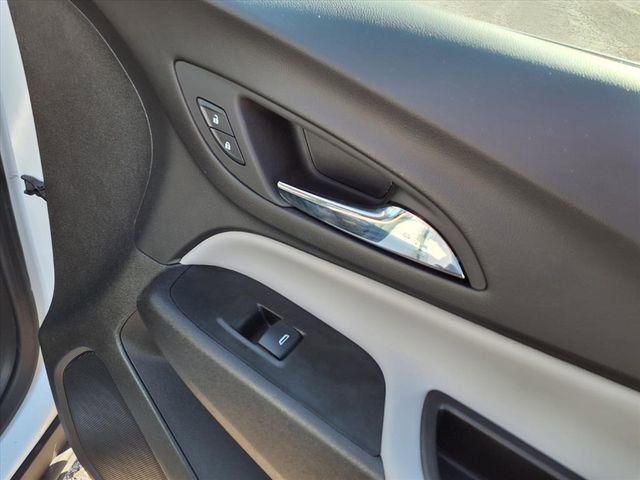 Used 2024 Chevrolet Equinox LS w/ LS Convenience Package image 79
