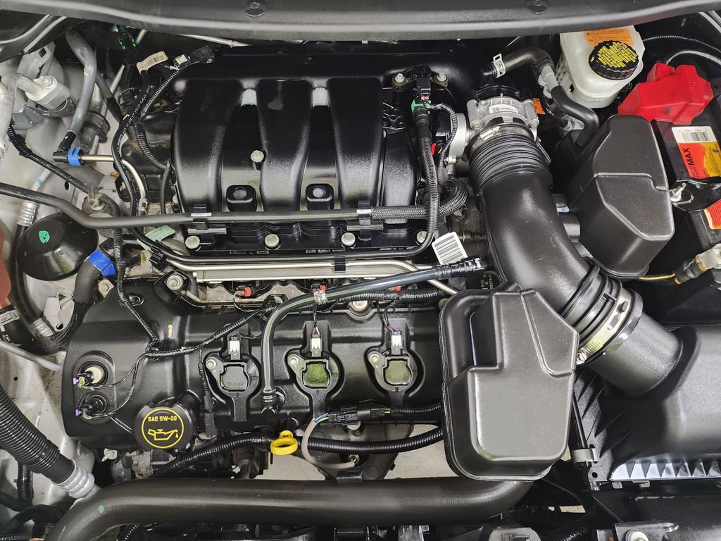 Used 2018 Ford Explorer XLT w/ Equipment Group 202A image 41