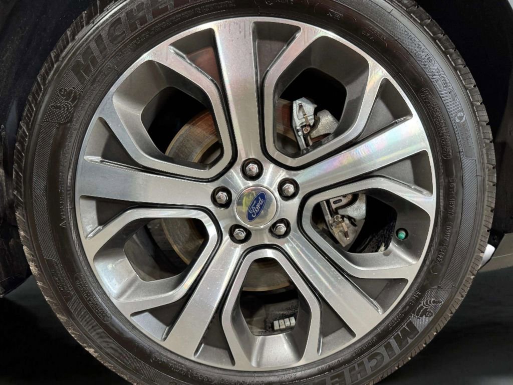 Used 2018 Ford Explorer Platinum AWD/4WD image 27