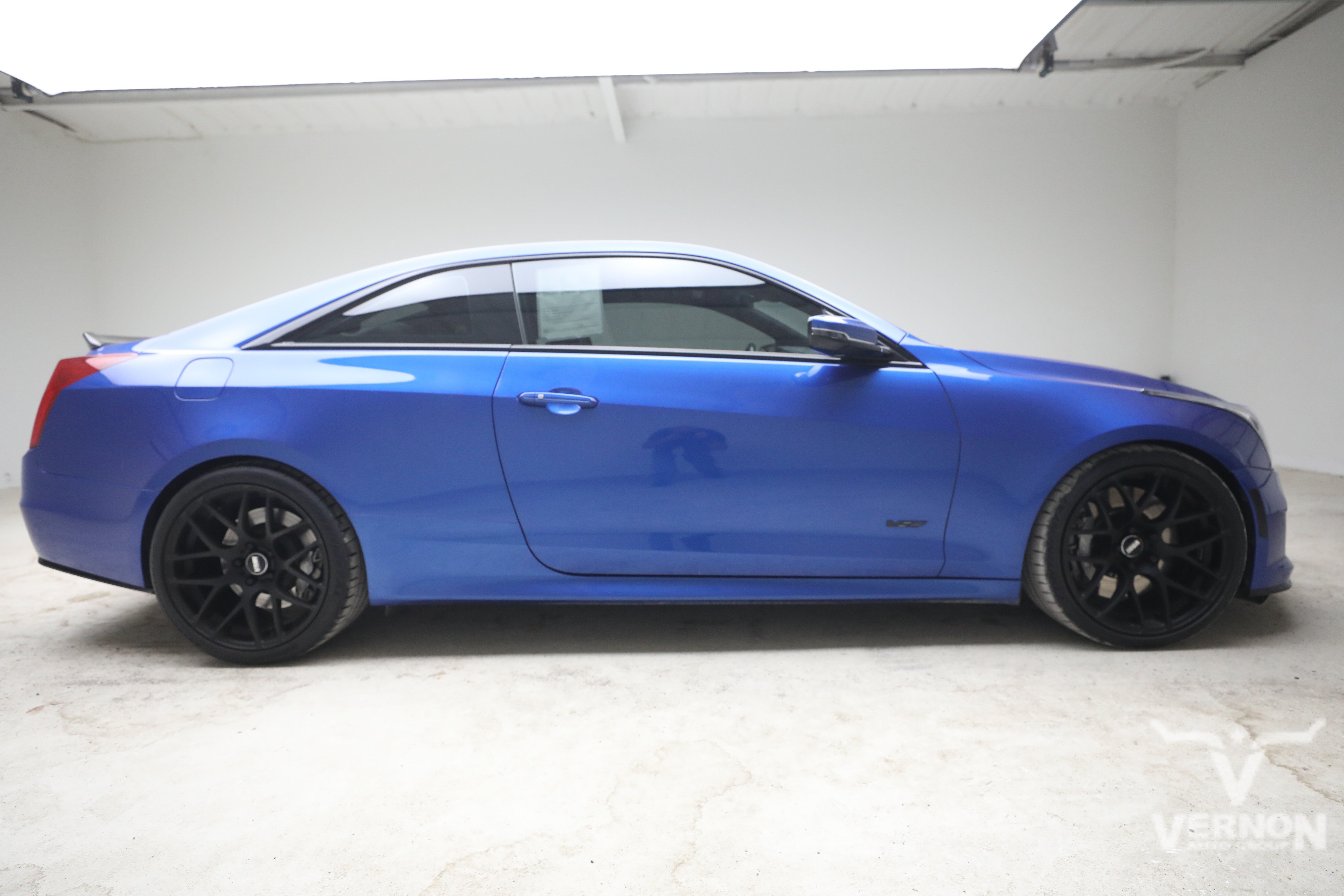 Used 2017 Cadillac ATS V w/ Luxury Package RWD image 6